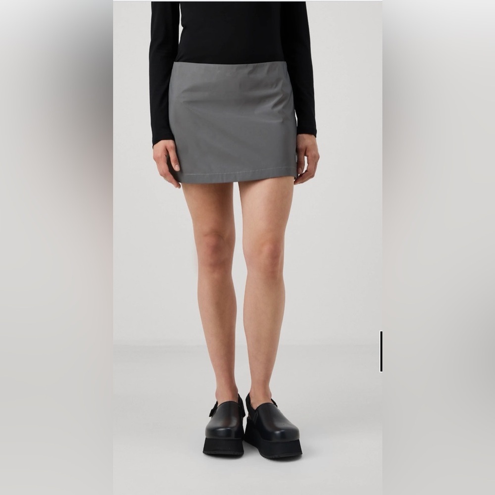 NWT 2NDDAY Scandinavian designer Gray reflective Mini Skirt size US6